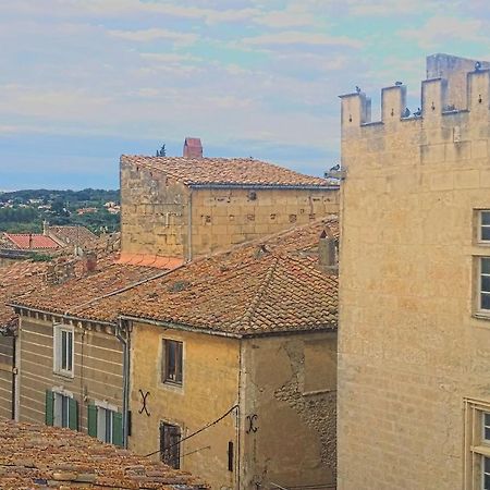 Studio Entre Cevennes Et Camargue Montfrin Bagian luar foto